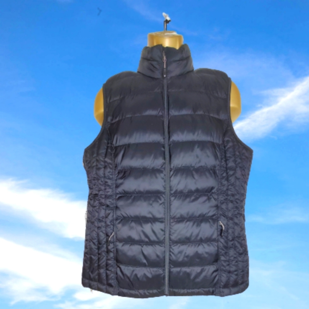 Puffy vest with turtle neck